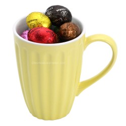 Mug Jaune Clair et 20 petits oeufs de Pâques